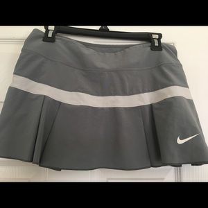 Nike tennis skort